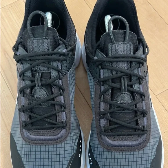 NIKE Men's React Live Running Shoe - Picture 7 of 16